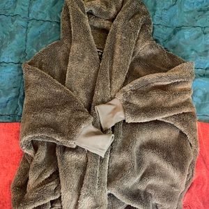 Buckle new w/tags Sherpa